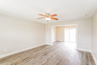 1020 Tammy Sue Ln in La Vergne, TN - Building Photo - Building Photo