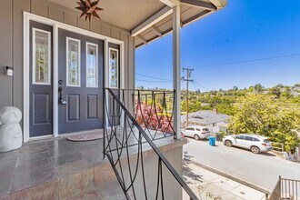 1927 Hillman Ave in Belmont, CA - Building Photo - Building Photo