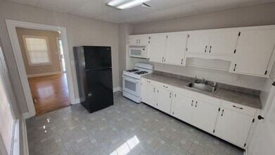 1554 Clara Ave in Louisville, KY - Building Photo - Building Photo