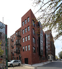 263 N 3rd St in Philadelphia, PA - Foto de edificio - Building Photo