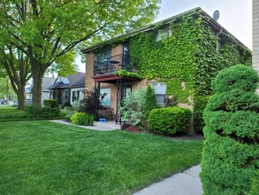 3411 S Howell Ave in Milwaukee, WI - Building Photo - Building Photo