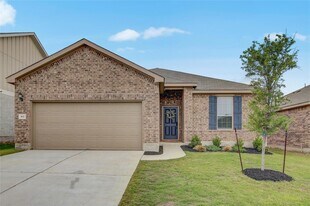 165 Pivot Dr in Taylor, TX - Building Photo