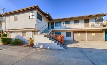 1026 Ximeno Ave in Long Beach, CA - Building Photo - Building Photo