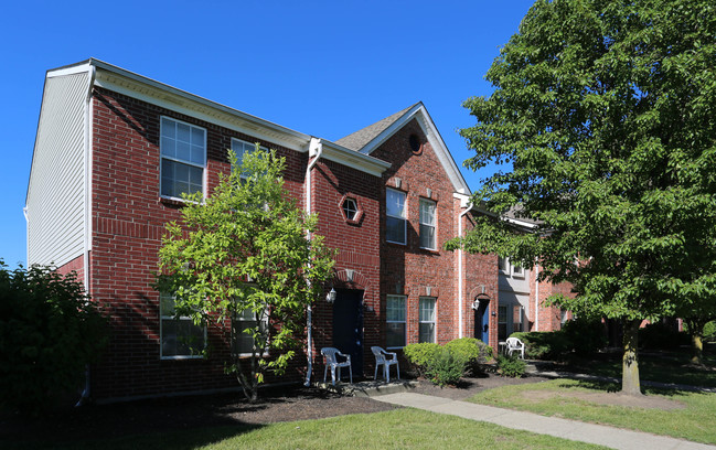 TYLERS CREEK TOWNHOMES in Fairfield, OH - Building Photo - Building Photo