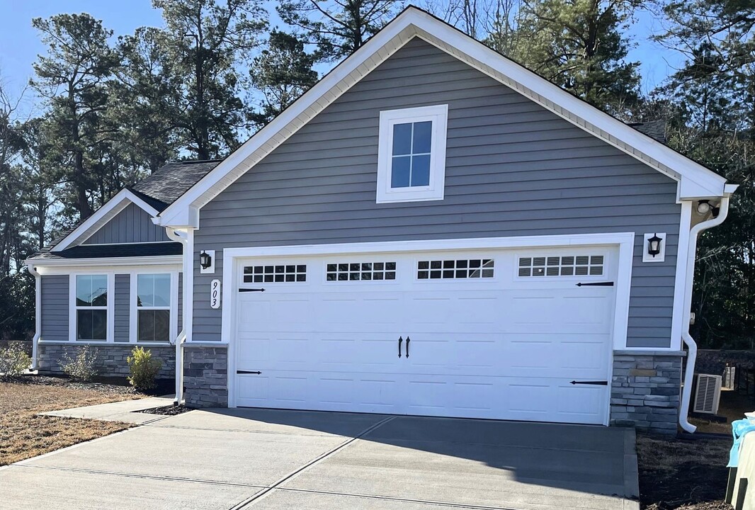 903 Riner Ln in Calabash, NC - Building Photo