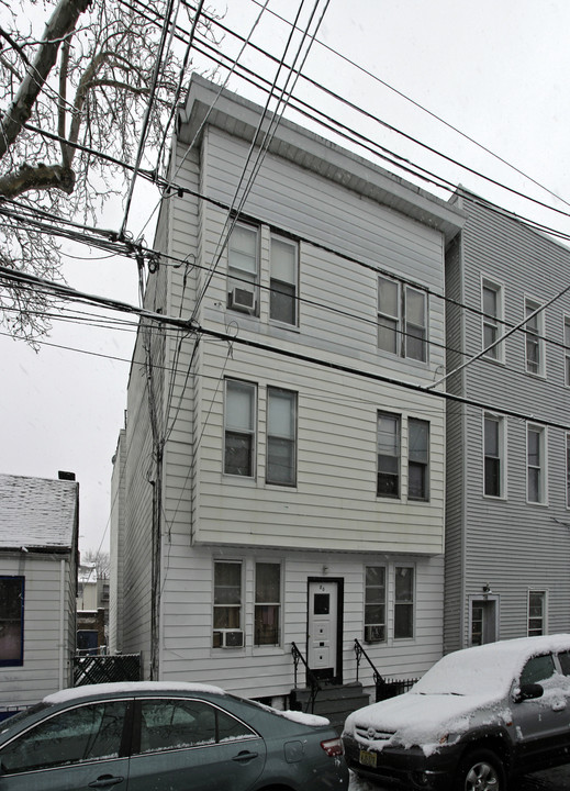 80 Paterson St in Jersey City, NJ - Building Photo