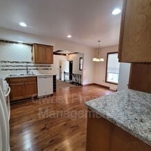475 Adaway Ave SE in Ada, MI - Building Photo - Building Photo