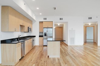 1240 S 2nd St in Minneapolis, MN - Foto de edificio - Building Photo