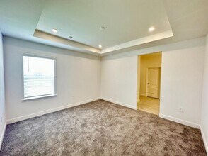 8808 Cascade Price Cir in North Fort Myers, FL - Building Photo - Building Photo