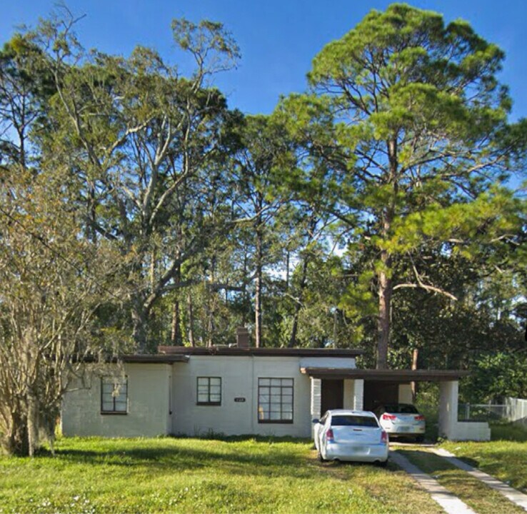 5273 Pennant Dr in Jacksonville, FL - Building Photo