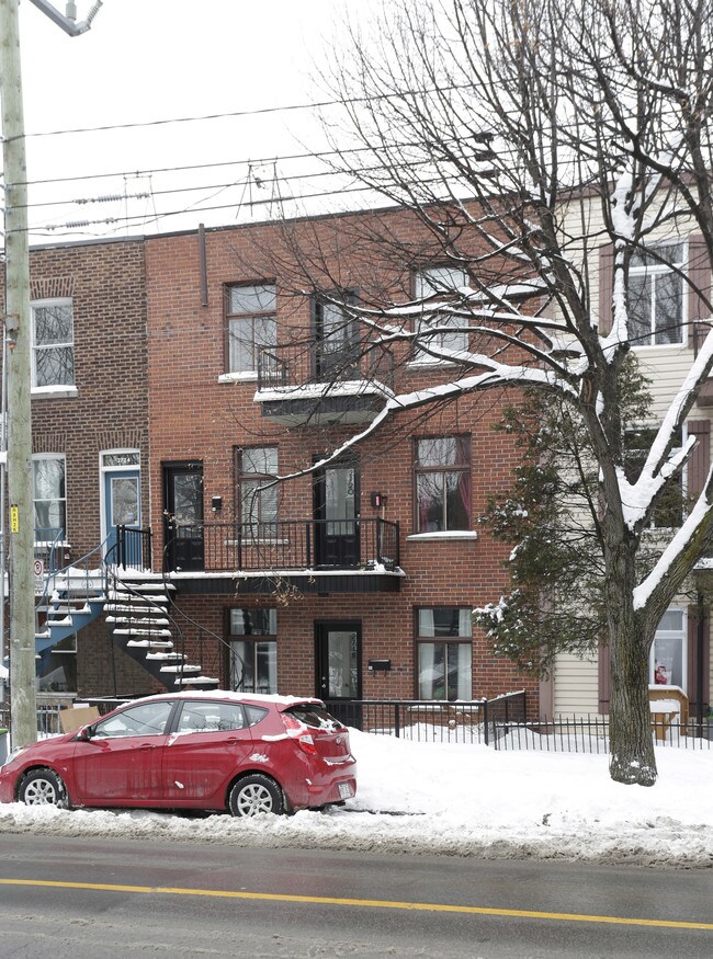 2722 Dandurand Rue in Montréal, QC - Building Photo - Building Photo