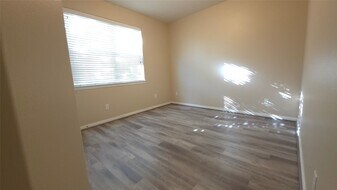 24503 Lakecrest Bend Dr in Katy, TX - Building Photo