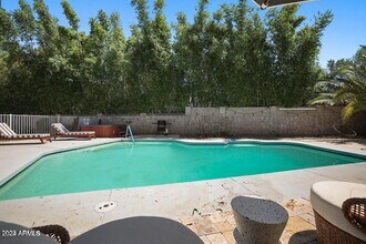 3915 E Larkspur Dr in Phoenix, AZ - Building Photo - Building Photo