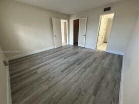 5731 NW 37th St in Virginia Gardens, FL - Building Photo