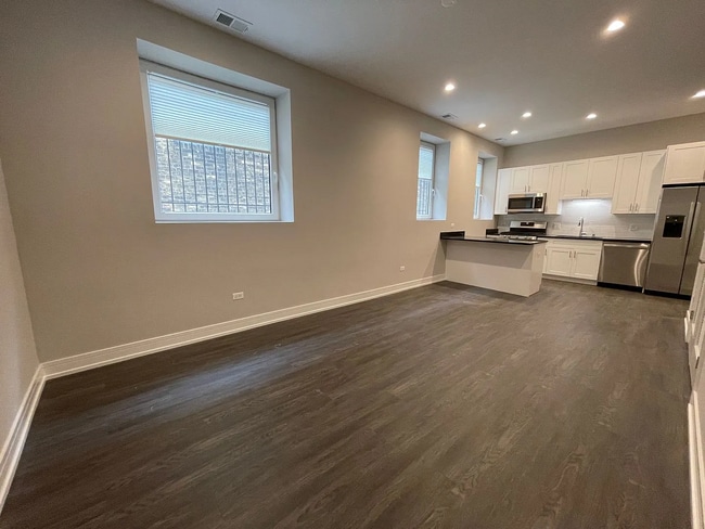 1730 W. Greenleaf Ave