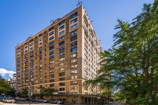 285 Riverside Dr in New York, NY - Building Photo