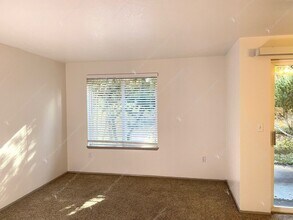 2769 NE Mesa Ct in Bend, OR - Building Photo - Building Photo