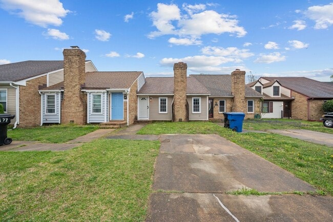 property at 1579 Crescent Pointe Ln