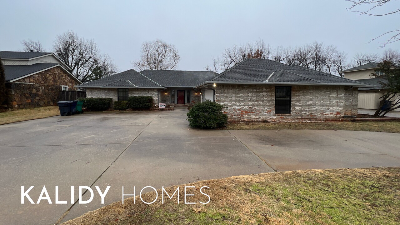 12510 Maple Ridge Rd in Oklahoma City, OK - Building Photo