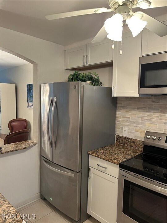 501 Forest Lakes Blvd in Naples, FL - Building Photo