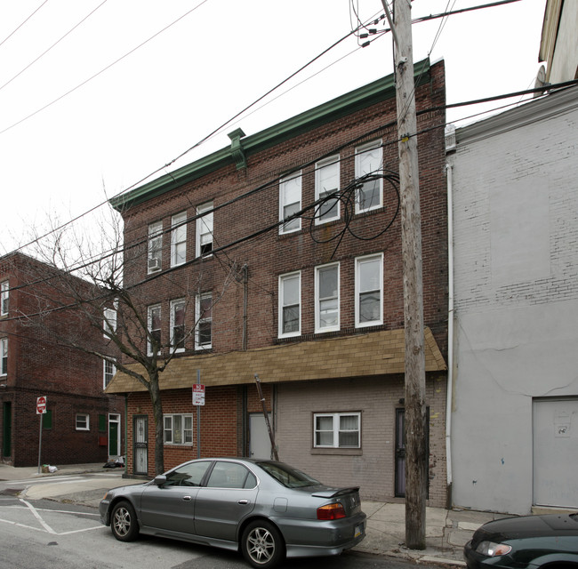 610-612 S 6th St in Philadelphia, PA - Foto de edificio - Building Photo