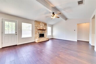519 Yucca Dr in Round Rock, TX - Building Photo - Building Photo