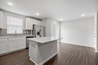 3024 Whispering Willows Ct in Inman, SC - Building Photo - Building Photo