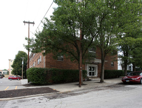 Colony House in Delaware, OH - Foto de edificio - Building Photo