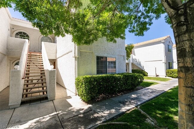 1800 S Edmond St in Las Vegas, NV - Building Photo - Building Photo