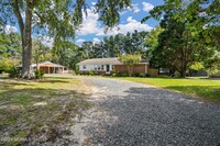 1708 N Poplar St in Aberdeen, NC - Foto de edificio - Building Photo