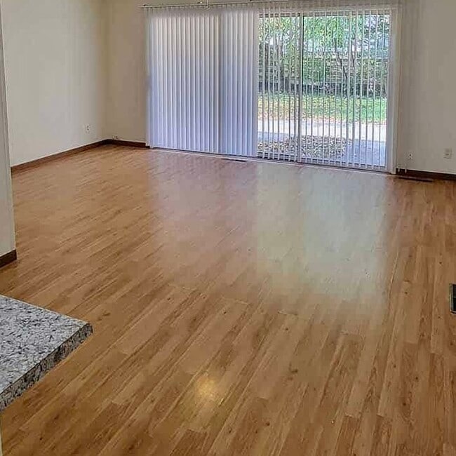 2407 Carrelton Dr in Champaign, IL - Building Photo - Building Photo