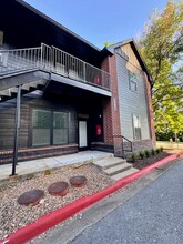 1137 N Leverett Ave in Fayetteville, AR - Building Photo - Building Photo