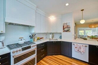 9 Moraine St, Unit 2 in Boston, MA - Building Photo - Building Photo