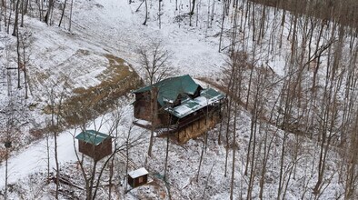 1680 Lower Hatcher Creek Rd in Stanton, KY - Building Photo - Building Photo