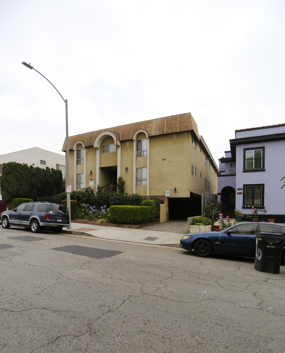 226 S Reno St in Los Angeles, CA - Building Photo