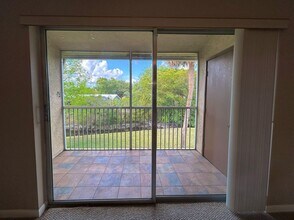 3738 N University Dr, Unit h-2 in Coral Springs, FL - Building Photo - Building Photo