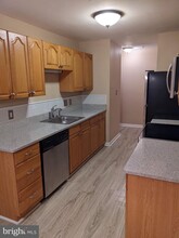 102 Teal Ct in Chester, MD - Foto de edificio - Building Photo