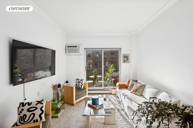 114 E 27th St in New York, NY - Building Photo - Building Photo