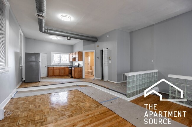 property at 1875 N Milwaukee Ave