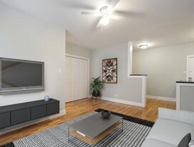 511 W Melrose St, Unit 306 Apartments