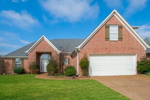 9129 William Paul Dr in Olive Branch, MS - Building Photo