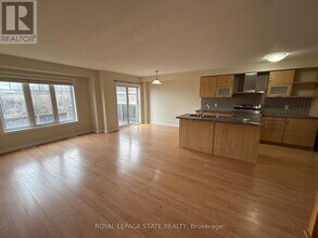 148 Crafter Cres in Hamilton, ON - Building Photo - Building Photo