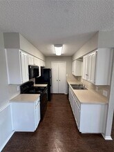 5908 Holiday Ln in North Richland Hills, TX - Building Photo - Building Photo