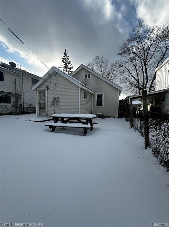 7286 Gilman St in Westland, MI - Building Photo - Building Photo