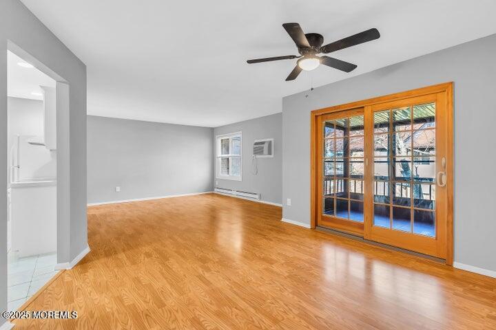 25 Meadow Green Cir in Englishtown, NJ - Building Photo