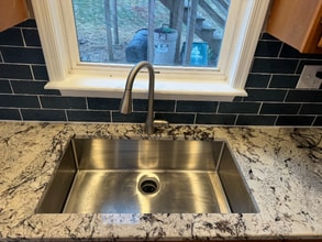 100 Nesbitt St in Larksville, PA - Foto de edificio - Building Photo