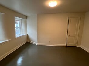 319 W Lincoln Hwy, Unit 3 in Coatesville, PA - Building Photo - Building Photo