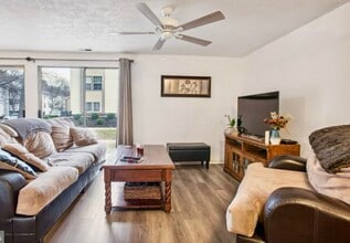 76 Sweetfern Ct in Evesham, NJ - Building Photo - Building Photo