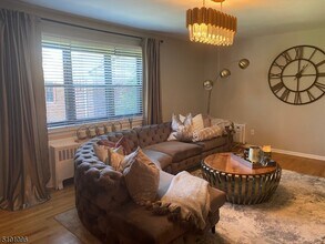 57 Sandra Cir in Westfield, NJ - Building Photo - Building Photo