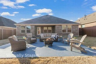 812 Indigo Rd in Princeton, TX - Building Photo